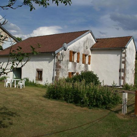 Spacious Holiday Home Near The Forest Esmoulieres Bagian luar foto